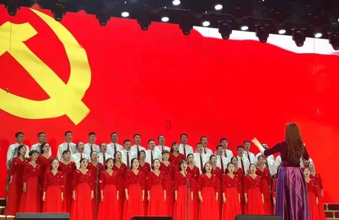 9岁儿子7点起床为家人做早餐，如何看待孩子的行为？你会让孩子这样做吗？游戏画面